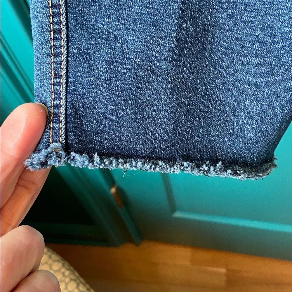 LEVEL 99 STRAIGHT LEG JEANS 29” Waist - Picture 4 of 10